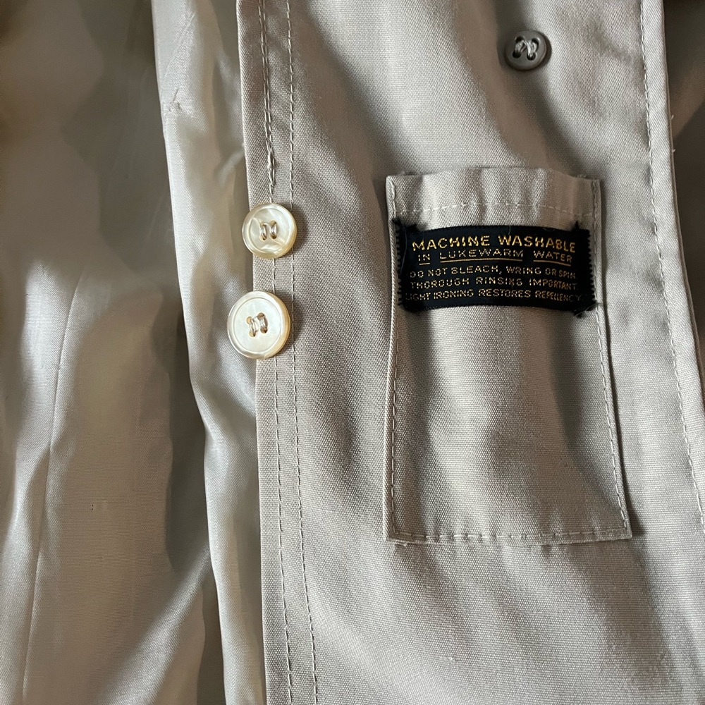 vintage trench coat - Picture 5 of 10